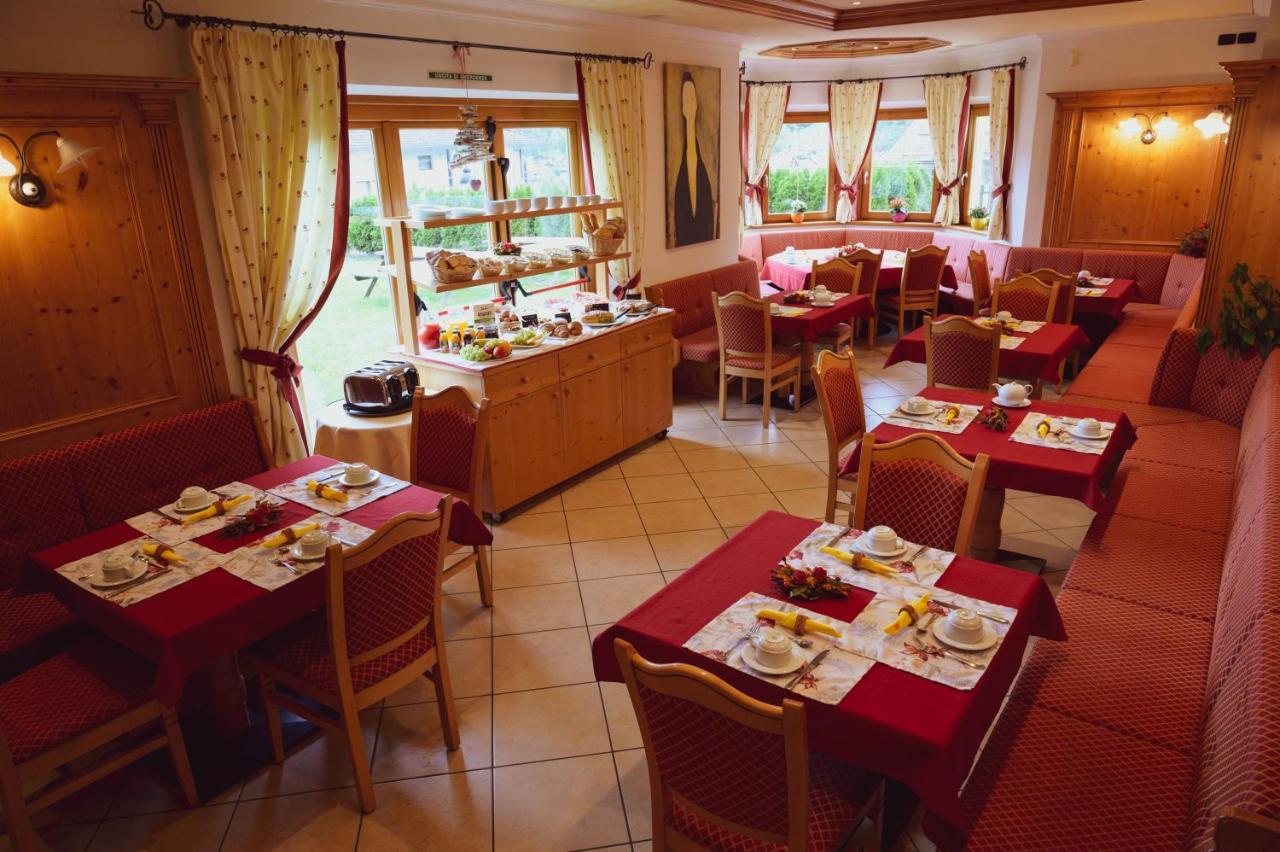 Albergo Garnì Costa Verde Bocenago Exterior foto